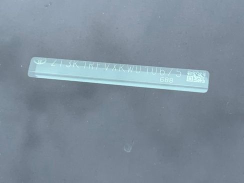 Used 2019 Toyota RAV4 LE w/ Carpet Mat Package image 13