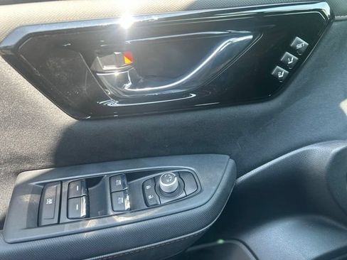 Used 2025 Subaru Forester Touring AWD/4WD image 23