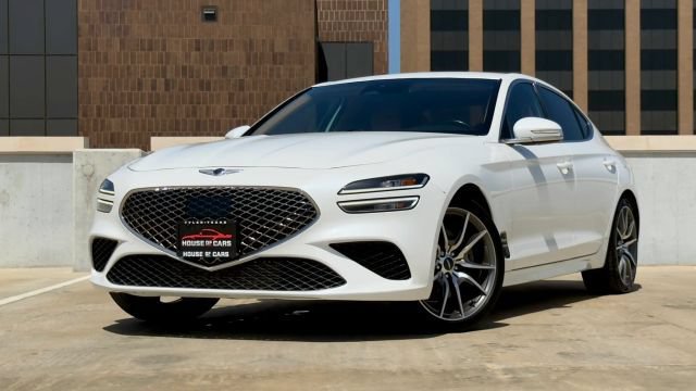 Used 2022 Genesis G70 3.3T RWD image 1