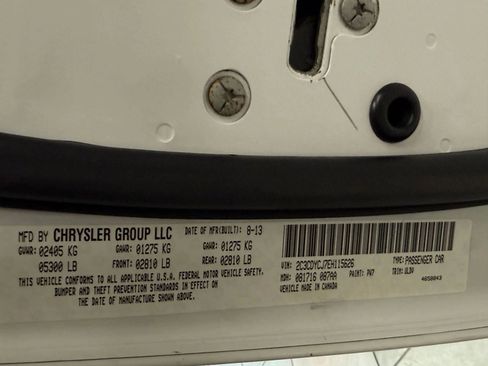 Used 2014 Dodge Challenger SRT8 w/ Harman/Kardon Audio Group image 32