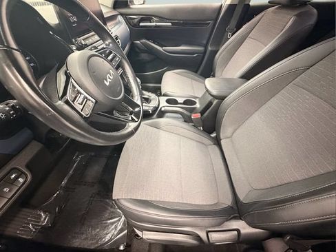 Certified 2023 Kia Seltos S w/ Navigation Package FWD image 13