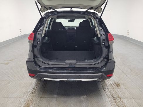 Used 2020 Nissan Rogue S image 29