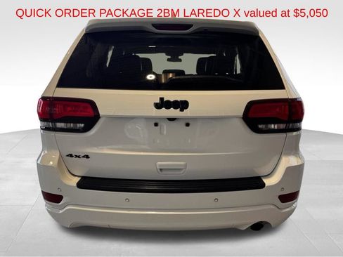 Used 2021 Jeep Grand Cherokee Laredo X AWD/4WD image 5