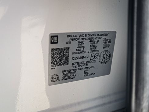 Used 2025 Cadillac Escalade IQ Sport 2 image 36