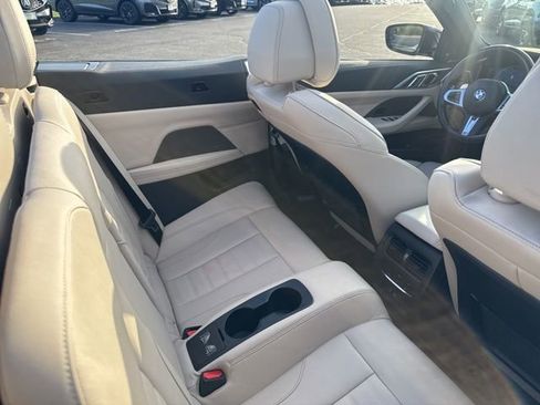 Used 2022 BMW 430i Convertible w/ M Sport Package image 11