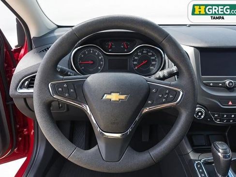 Used 2018 Chevrolet Cruze LT w/ Convenience Package FWD image 14