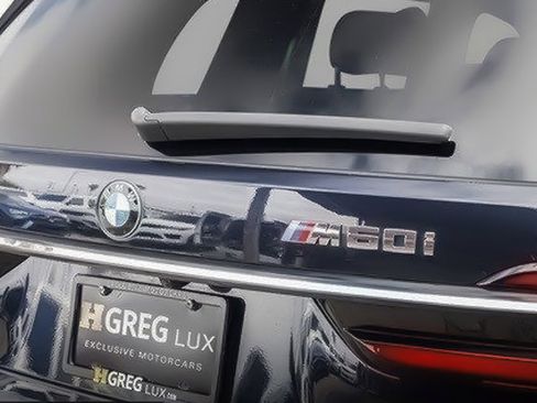 Used 2023 BMW X7 M60i image 19