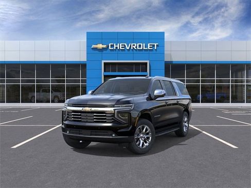 New 2025 Chevrolet Suburban Premier image 8
