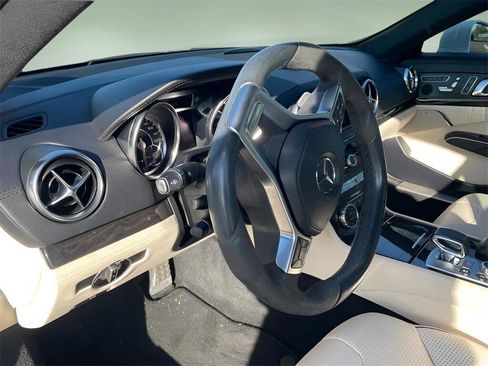 Used 2015 Mercedes-Benz SL 63 AMG image 25