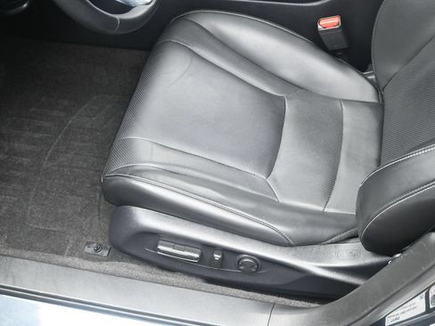 Used 2023 Honda Accord Touring image 13