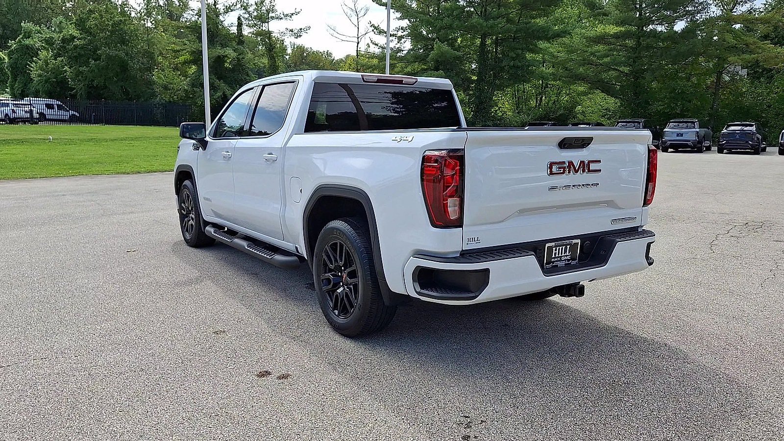 Used 2024 GMC Sierra 1500 Elevation AWD/4WD image 7