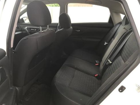 Used 2016 Nissan Altima 2.5 S w/ Power Driver Seat Package image 7
