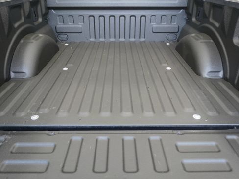 Used 2018 Ford F150 King Ranch w/ Equipment Group 601A Luxury AWD/4WD image 36
