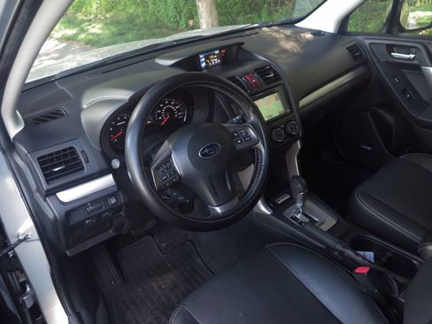 Used 2014 Subaru Forester 2.5i Touring AWD/4WD image 7