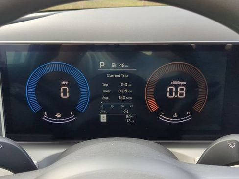Used 2025 Hyundai Tucson SE FWD image 24