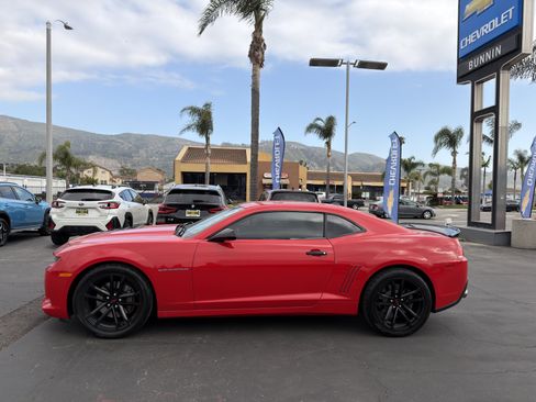 Used 2015 Chevrolet Camaro SS RWD image 5