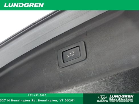 Used 2018 Subaru Outback 3.6R Limited image 17