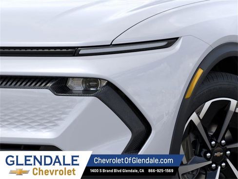 New 2026 Chevrolet Equinox EV LT image 10