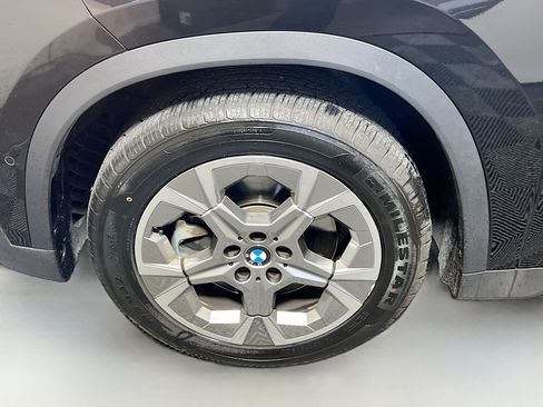 Used 2023 BMW X1 xDrive28i image 13
