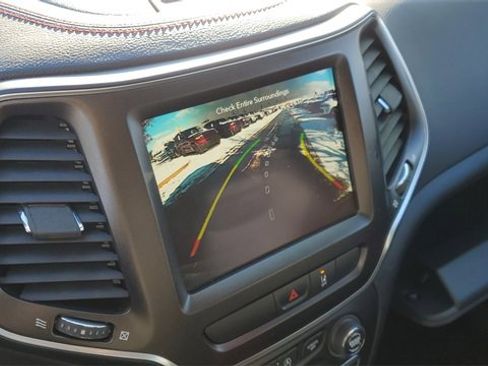 Certified 2022 Jeep Cherokee Trailhawk w/ Sound & Nav Group image 16