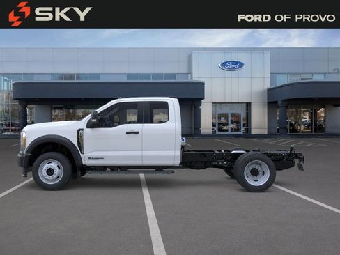New 2026 Ford F450 4x4 SuperCab Super Duty image 3