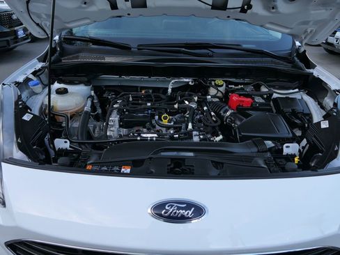 Used 2022 Ford Escape SE w/ SE Sport Appearance Package image 30