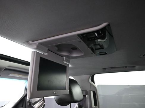 Used 2017 Cadillac Escalade ESV Luxury image 39