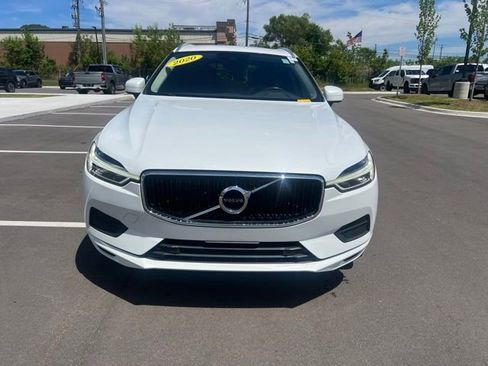 Used 2020 Volvo XC60 T5 Momentum w/ Protection Package Premier AWD/4WD image 2
