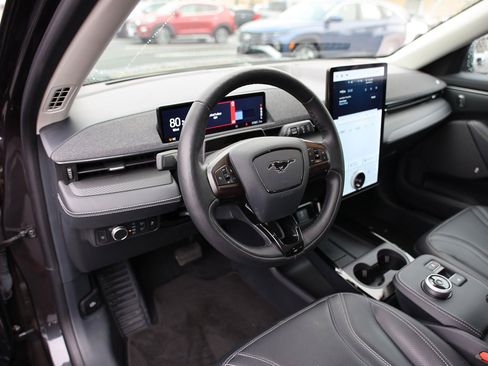 Used 2022 Ford Mustang Mach-E Premium image 16