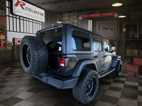Used 2023 Jeep Wrangler Unlimited Sport AWD/4WD image 3