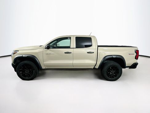 Used 2024 Chevrolet Colorado Trail Boss w/ Technology Package AWD/4WD image 4