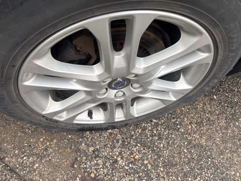 Used 2016 Volvo XC70 T5 Platinum image 4