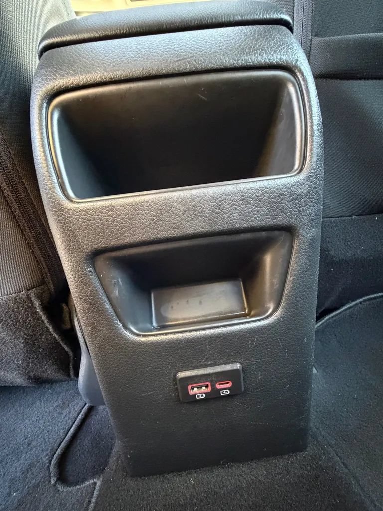 Used 2019 Nissan Sentra SV w/ Special Edition Package FWD image 23