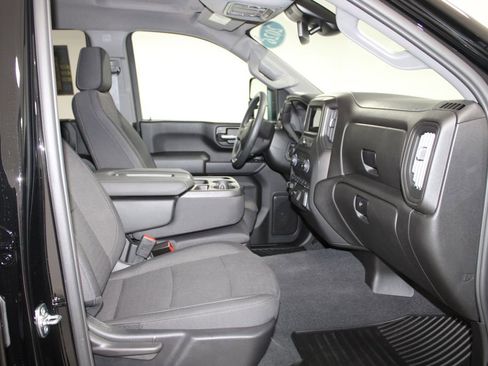 Used 2026 Chevrolet Silverado 2500 Custom w/ Custom Value Package AWD/4WD image 30