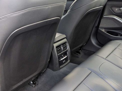 Used 2025 BMW 330i xDrive Sedan AWD/4WD image 18