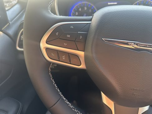 New 2026 Chrysler Pacifica Select image 19