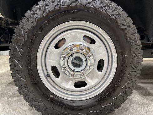 Used 2019 Ford F350 XL w/ Power Equipment Group image 26