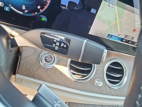 Used 2022 Mercedes-Benz E 350 4MATIC Sedan w/ AMG Line Exterior image 20