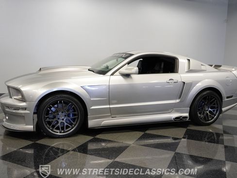 Used 2006 Ford Mustang GT RWD image 7