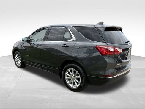 Used 2019 Chevrolet Equinox LT w/ Driver Convenience Package FWD image 2