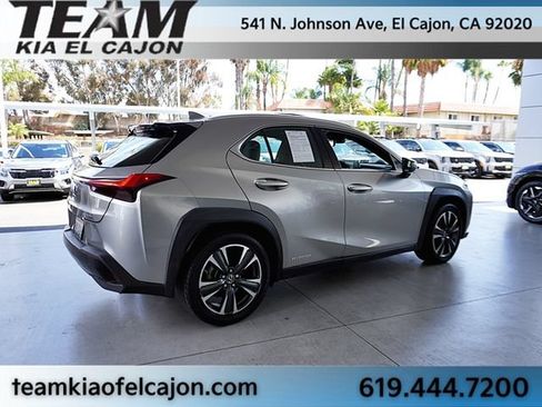 Used 2019 Lexus UX 250h AWD/4WD image 8