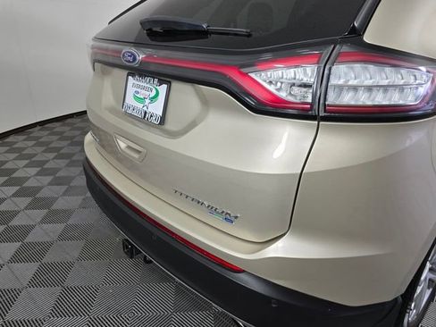 Used 2018 Ford Edge Titanium w/ Equipment Group 301A AWD/4WD image 15