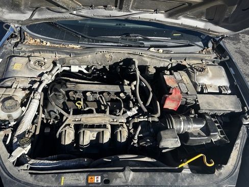 Used 2010 Mercury Milan Premier image 16