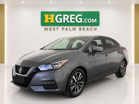 Used 2021 Nissan Versa SV FWD image 4