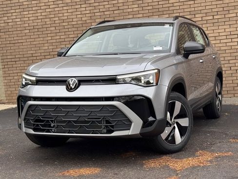 New 2025 Volkswagen Taos S image 29