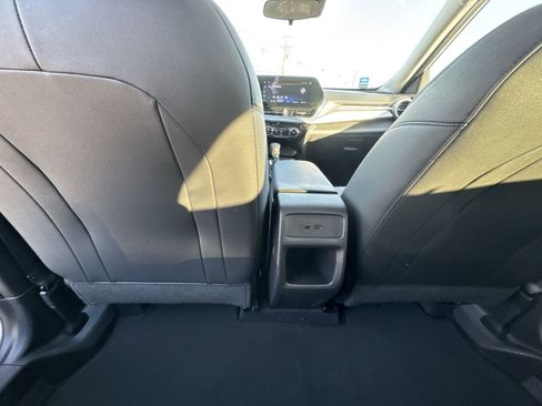 Used 2025 Chevrolet Trax LT image 22