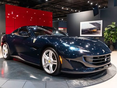 Used 2020 Ferrari Portofino image 52