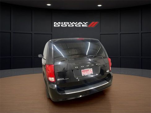 Used 2017 Dodge Grand Caravan GT image 8