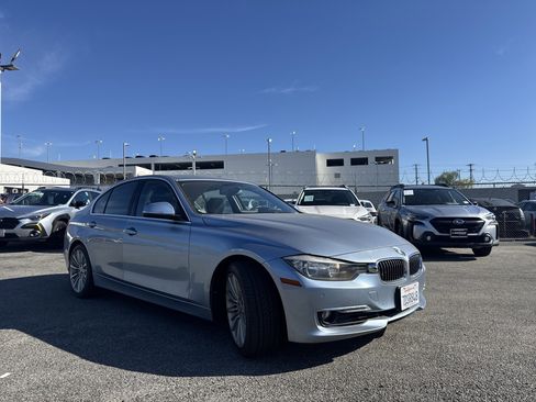 Used 2013 BMW 328i Sedan image 2