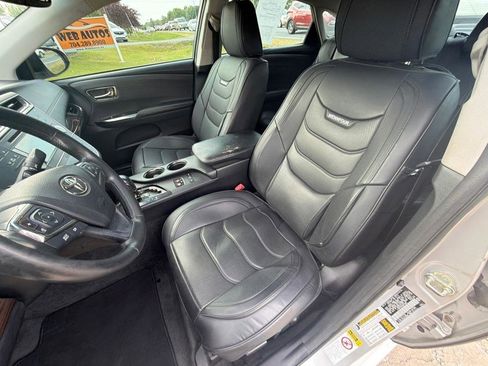 Used 2013 Toyota Avalon XLE Touring FWD image 24